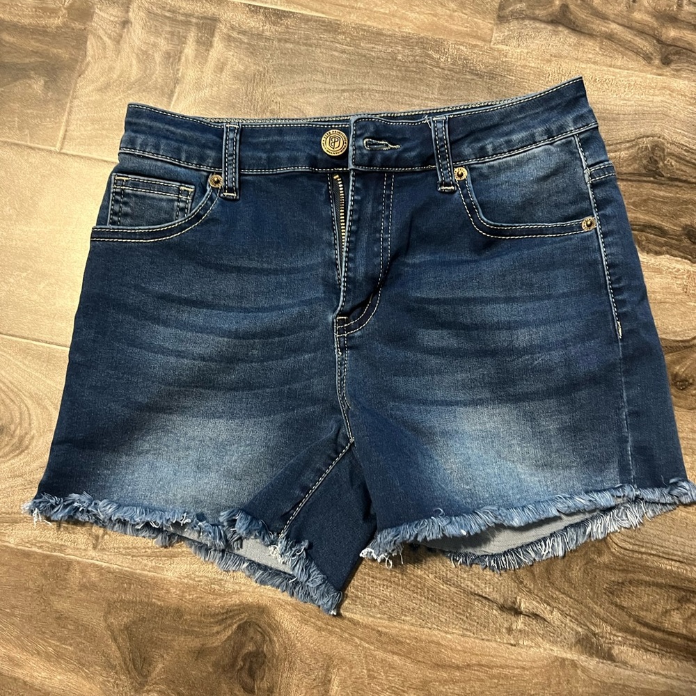 Born primitive brand new shorts